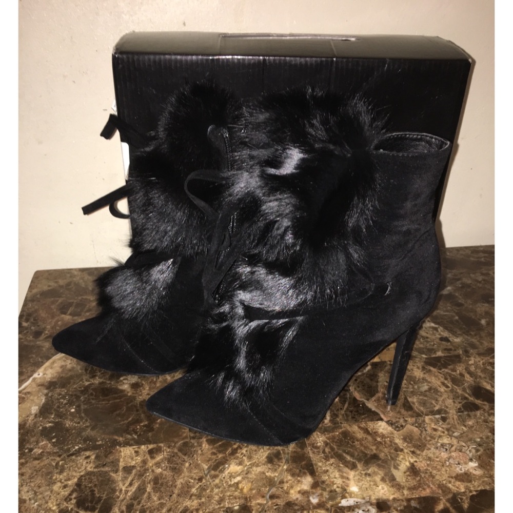 Fur boots